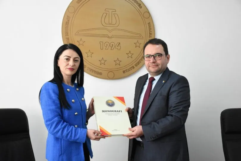 Universiteti i Tetovës nënshkroi memorandum bashkëpunimi me Komisionin e letrave me vlerë