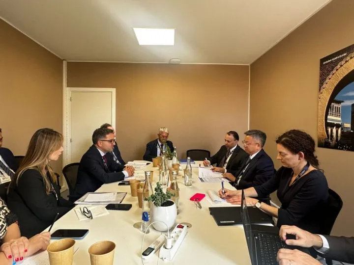 Besimi – Bo Lee: Republika e Maqedonisë së Veriut vazhdon të zbatojë politika të mirëfillta ekonomike