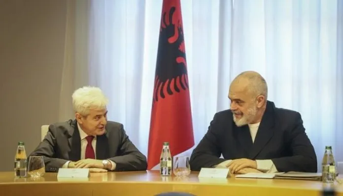 Samiti i Diasporës/ Ali Ahmeti-Ramës: Ngrije zërin edhe më fort, ne na ke jo pas, por na ke në krah