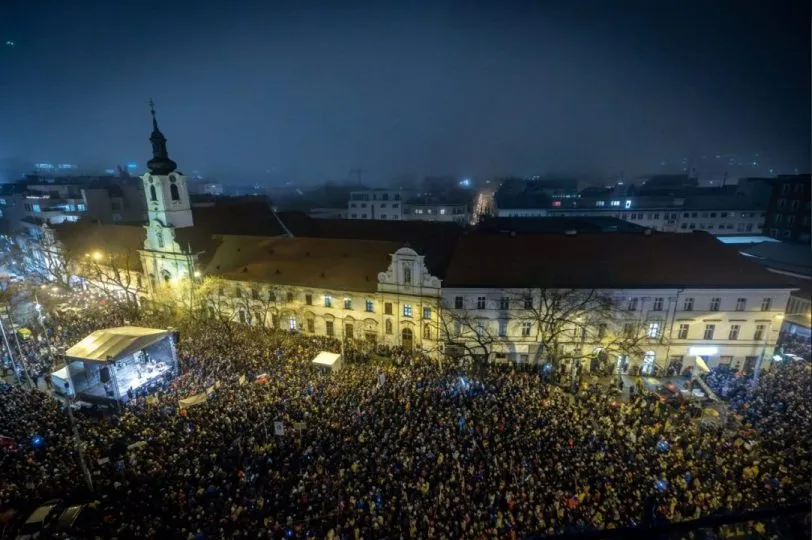 Sllovakët protestojnë kundër reformës së kodit penal që favorizon korrupsionin