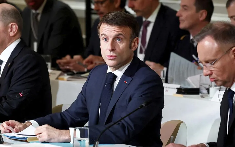 Macron: Rusia “nuk duhet të fitojë”